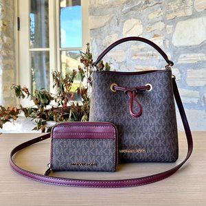Michael Kors Outlet Suri Small Bucket Drawstring Bag / MD Zip Card Case Merlot